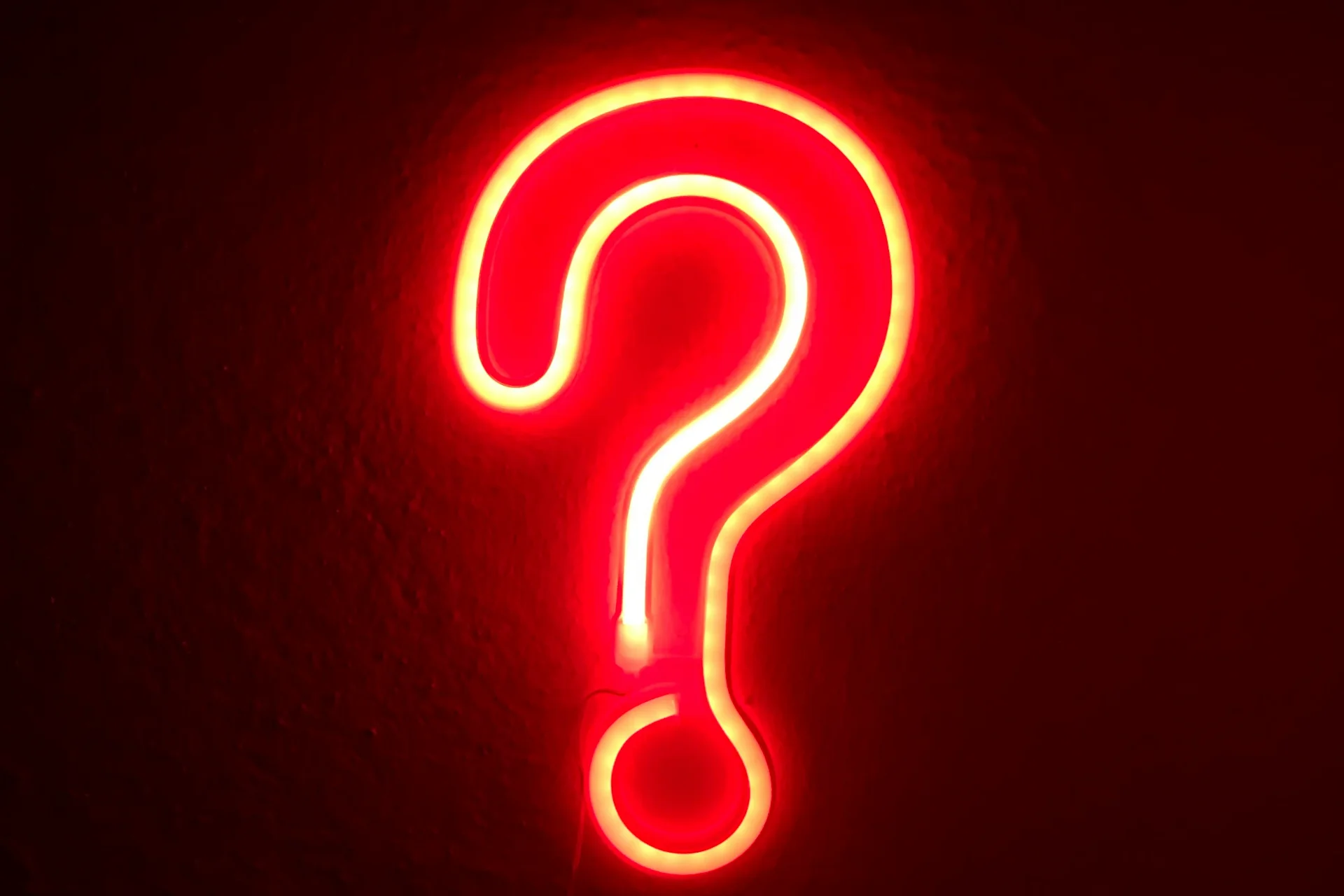 FAQ na stronie: jak pisać pytania, które wspierają pozycję strony?