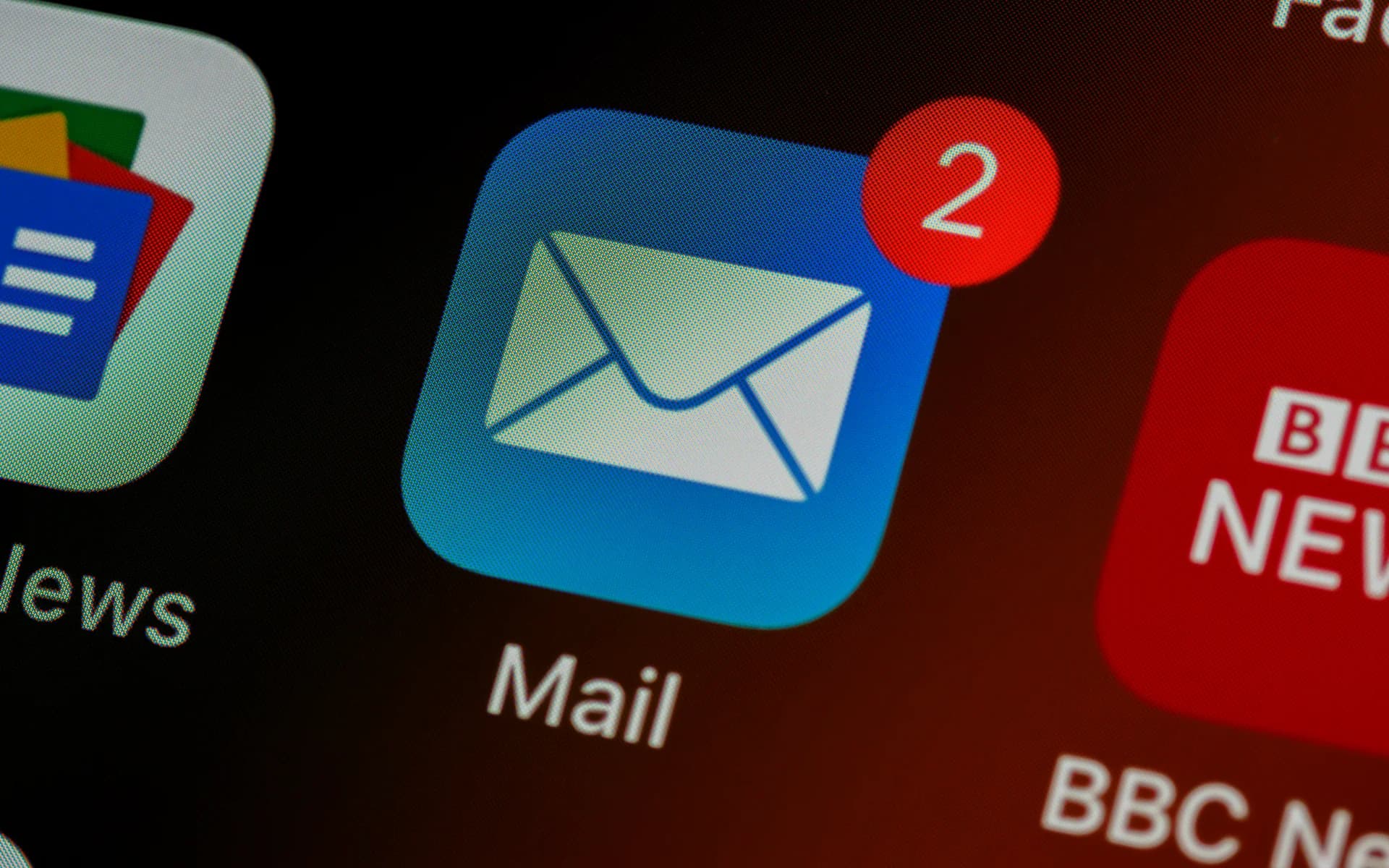 Jak przygotować profesjonalną stopkę mailową?